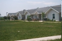 Building Photo - Lyn Crossing