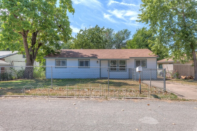 Building Photo - 204 S 197th E Ave