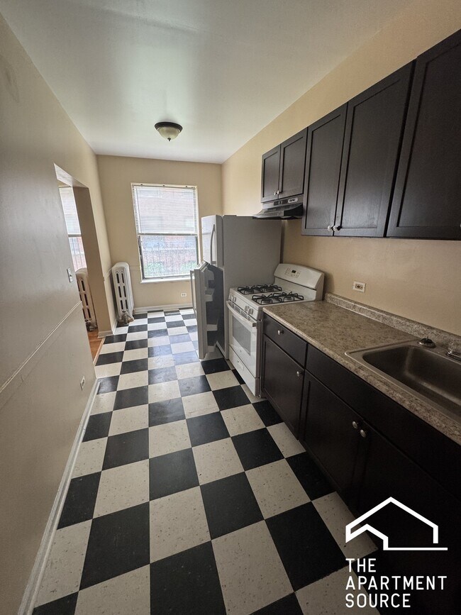 Foto del edificio - 7722 N Marshfield Ave