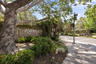 Building Photo - Resort-Style 2-Bed, 2-Bath Condo with Lake...
