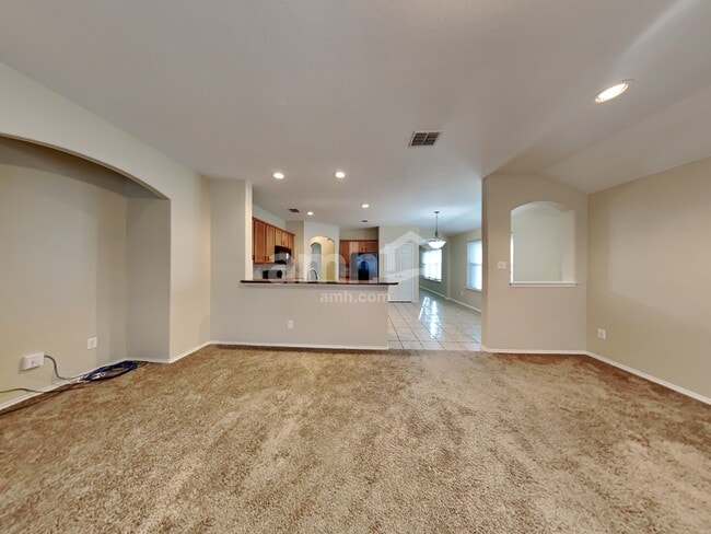 Building Photo - 13321 Evergreen Dr