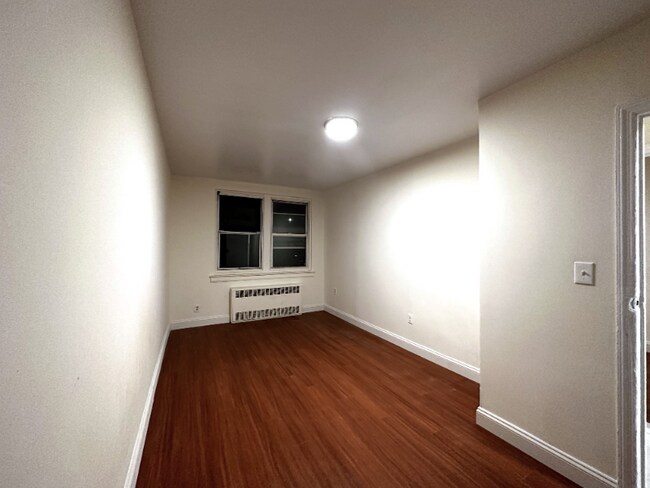 Foto del edificio - 78-21 32nd Ave