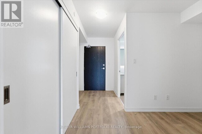 Photo du bâtiment - 1401 O'Connor Dr