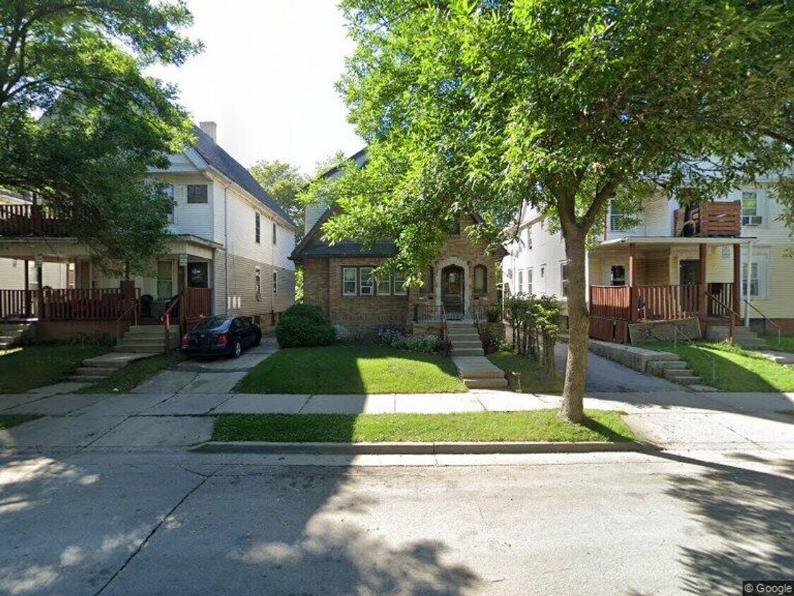 Primary Photo - 2327-2329 N 5th St