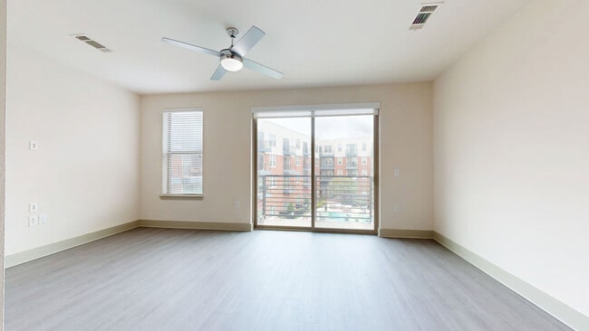 Interior Photo - Central Square at Frisco