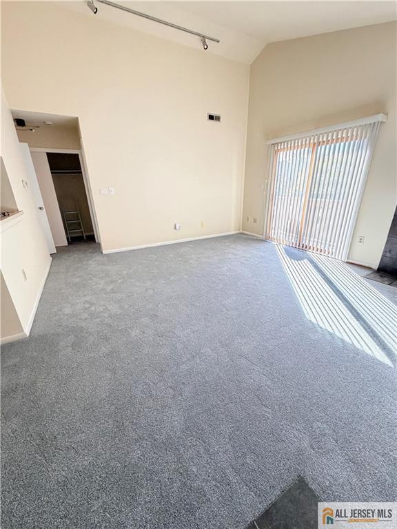 Building Photo - 4914 Ravens Crest Dr