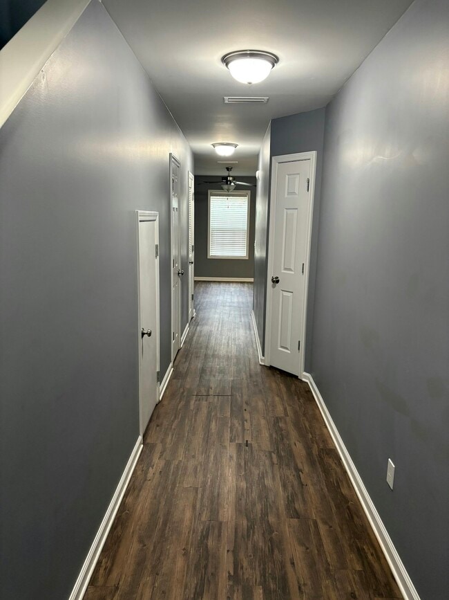 Foto del edificio - 2324 Middleton Rd