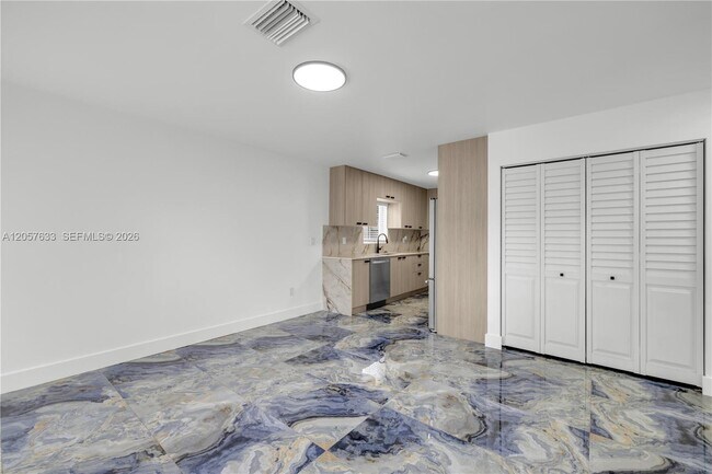 Foto del edificio - 10350 SW 48th St
