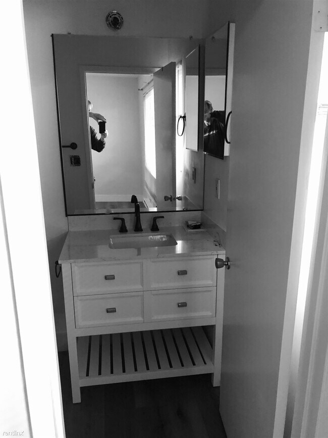 Foto del edificio - 3 br, 2 bath 4plex - 3260 Homestead Road