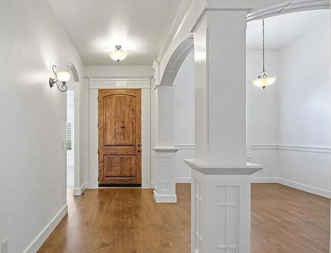 Foto del edificio - Gorgeous 3 bed 2 bath home in the heard of...