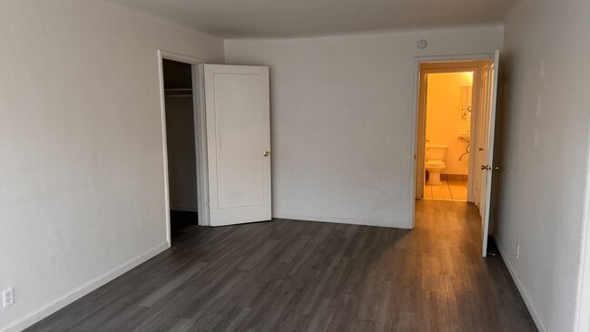 Foto del edificio - 1248 E 15th St