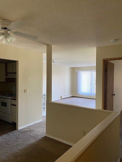 Photo du bâtiment - Comfortable Living in Landmark Gardens