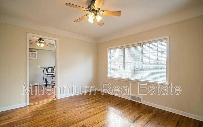 Foto del edificio - 317 E Lincoln Ave