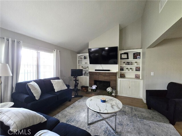 Foto del edificio - 1319 S Country Way
