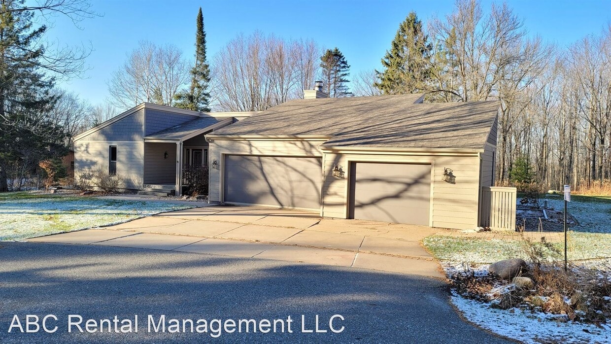 Foto principal - 3 br, 2.5 bath House - 812 Green Leaf Circle
