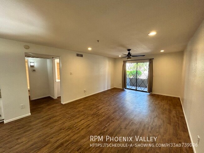 Building Photo - Updated Cute & Bright Scottsdale Condo w/ ...