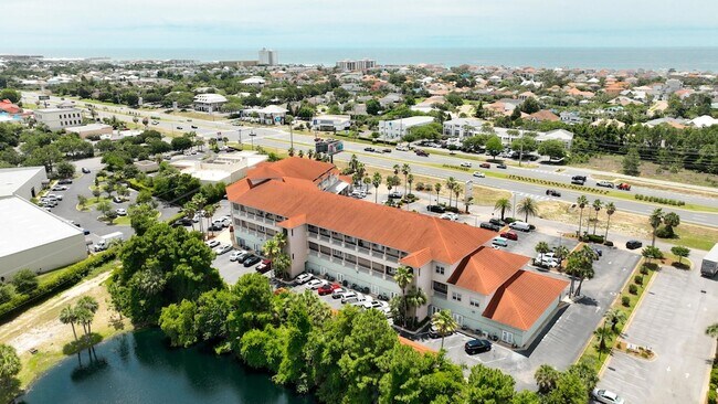 Foto del edificio - 4507 Furling Ln