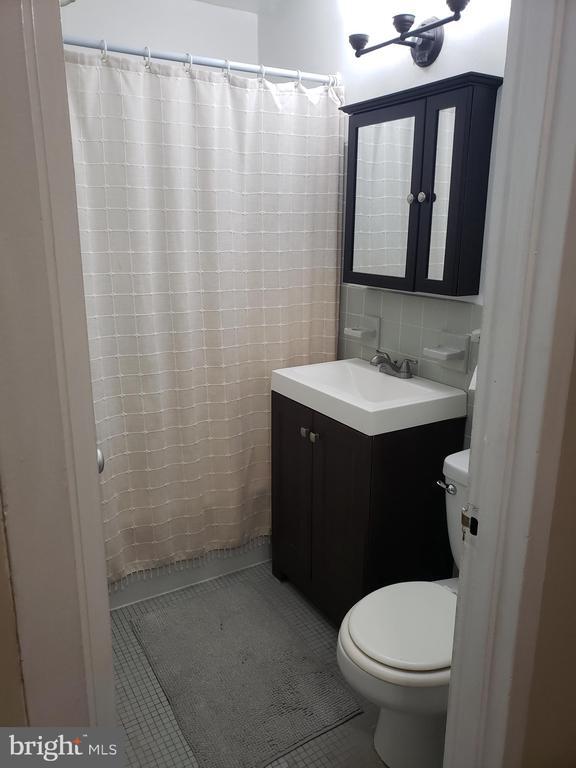 Foto del edificio - 1121 Arlington Blvd