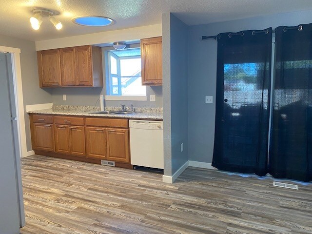 Foto del edificio - 406 N Shady Grove Pl