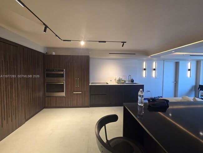 Building Photo - 6820 Indian Creek Dr