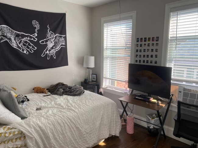 Foto del edificio - 783 Parker St