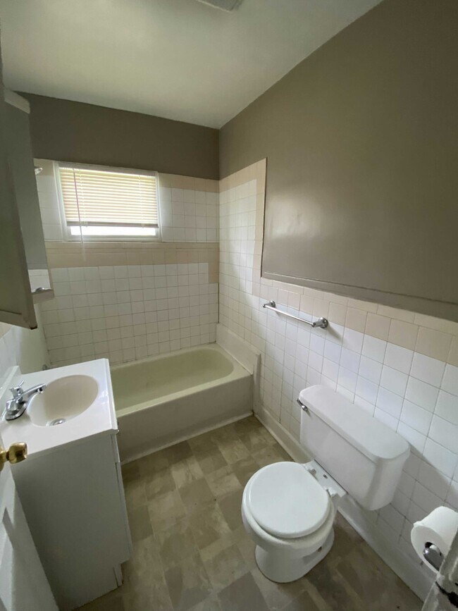 Foto del edificio - 1734/1736 Spruce St. - RE Integrity