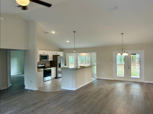 Foto del edificio - GORGEOUS 3BR/2BA Summerfield Home Convenie...