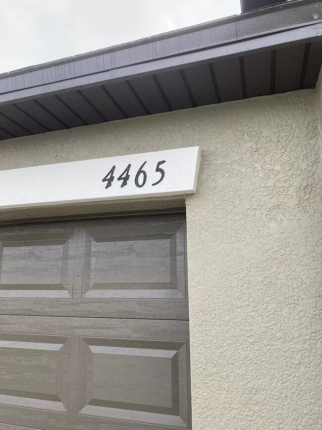 Foto del edificio - 4465 Eternal Prince Dr Ruskin, FL 33573