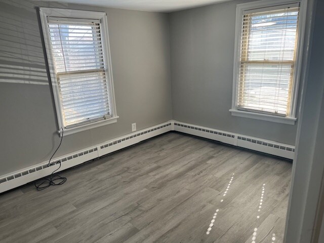 Living Room 13' x 9.5' - 104 E Maple St