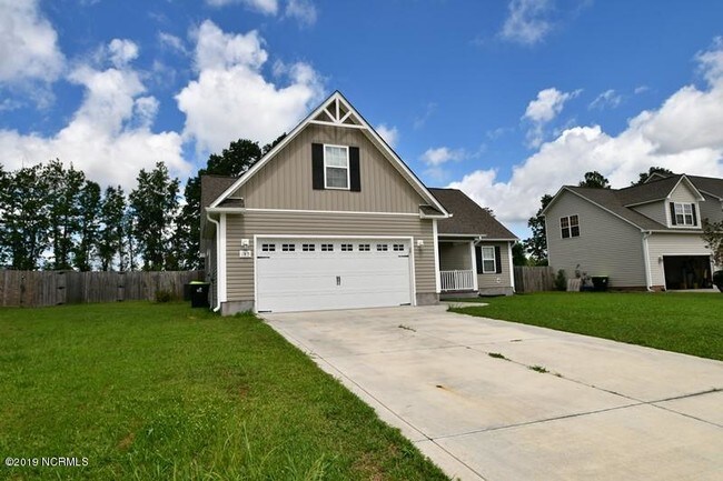 Building Photo - 145 Louie Ln
