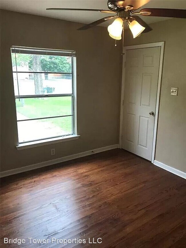 Building Photo - 3 br, 2 bath House - 1102 E Rosedale Street
