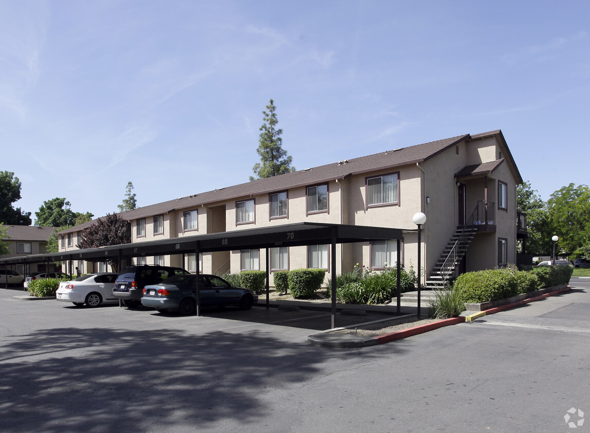 Primary Photo - Monterey Apartments