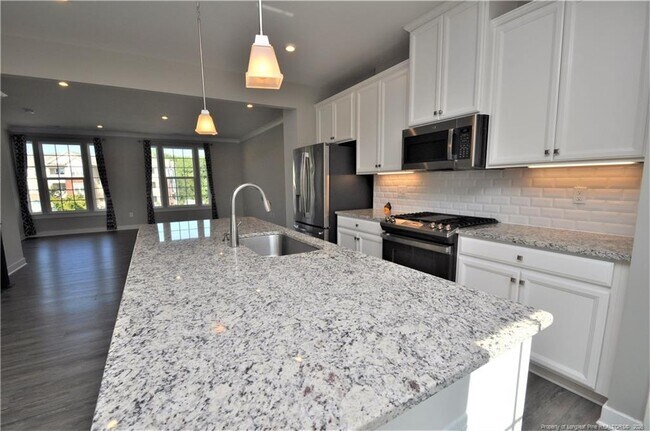 Foto del edificio - 200 Misty Pike Dr