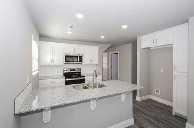 Foto del edificio - Awesome home with great location in Rogers