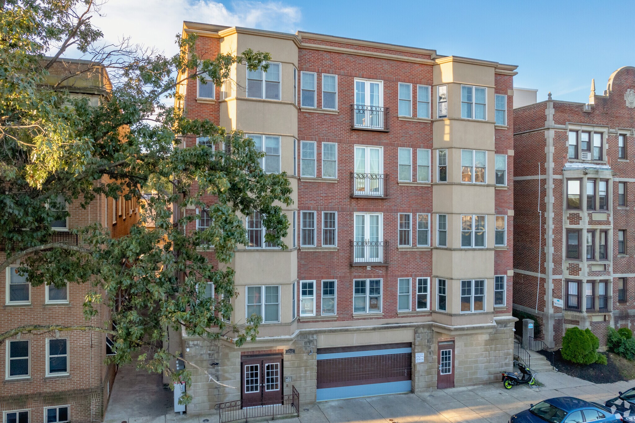 Pine West Apartments