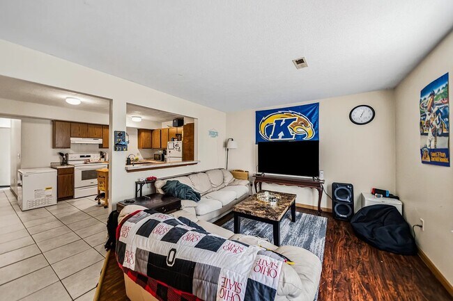 Foto del edificio - 1541 Whitehall Blvd