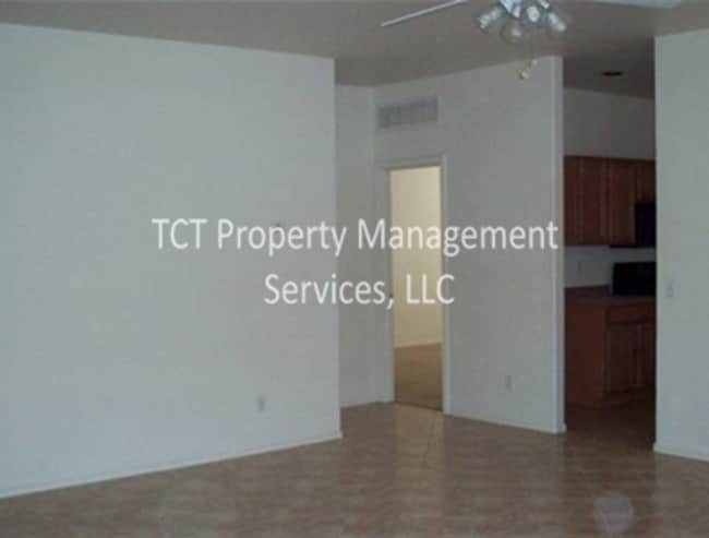 Foto del edificio - 3 bed/2 bath near Cardinal Stadium!