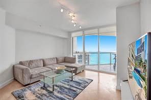 Building Photo - Collins Avenue, Sunny Isles Beach, FL 33160 - 1 BR 1.5 BA condo