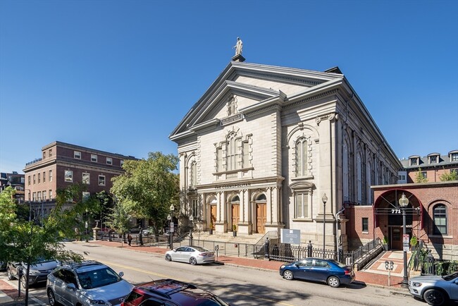 Building Photo - 771-781 Harrison Ave