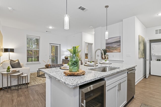 Foto del edificio - Madison Long Shoals