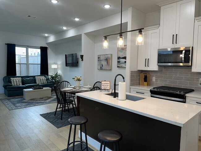 Foto del edificio - 1711 Ruth St