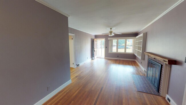Building Photo - 110 Ridgewood Dr