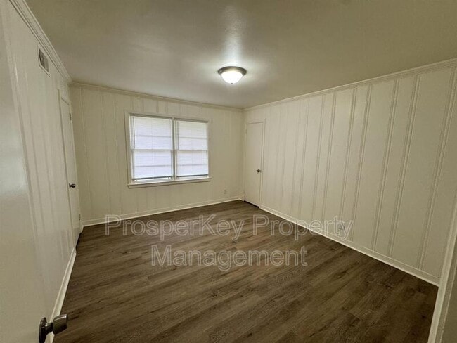 Foto del edificio - 3543 Berkley Dr