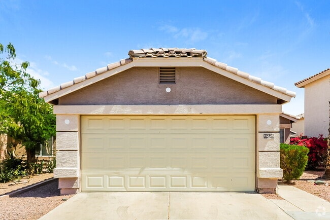 Building Photo - 11224 W Glenrosa Ave