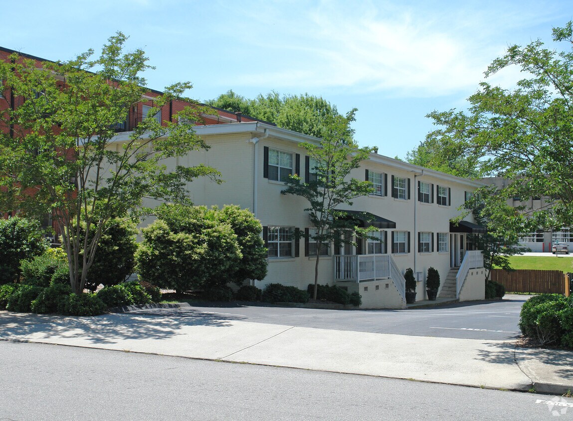 Foto del edificio - Mathieson Court