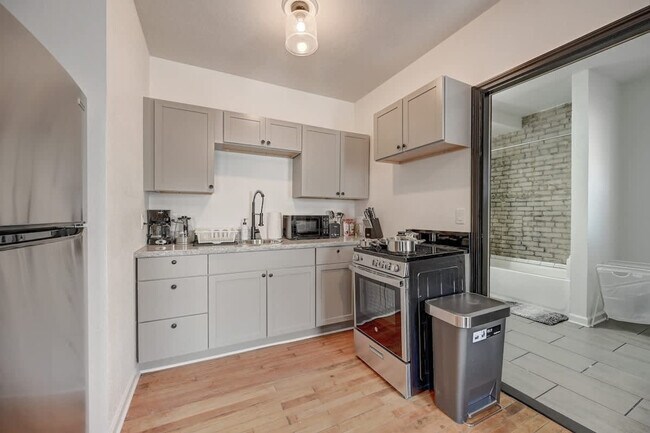 Foto del edificio - 1927 N Prospect Ave