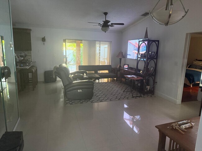 Building Photo - 9872 SW 145th Pl