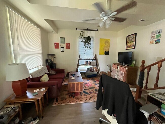 Foto del edificio - Adorable Duplex Near Downtown Loveland