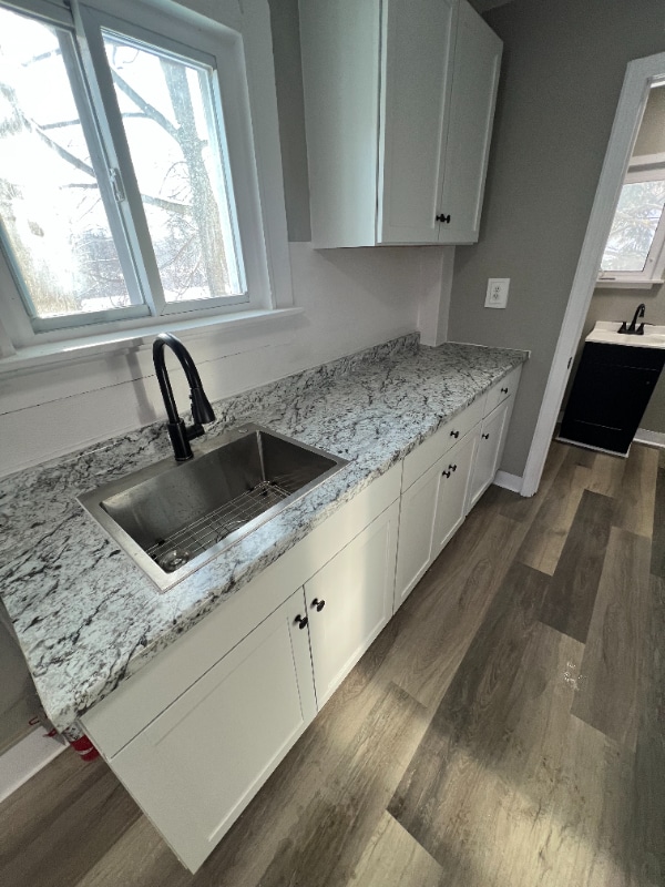 Building Photo - 10 Prospect St