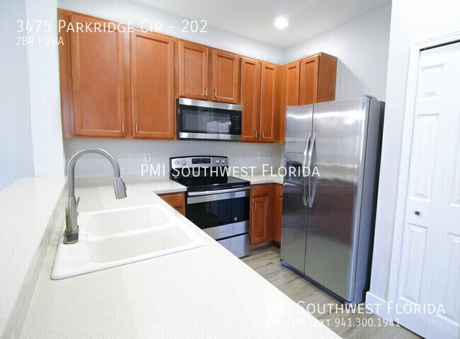 Foto del edificio - 3475 Parkridge Cir